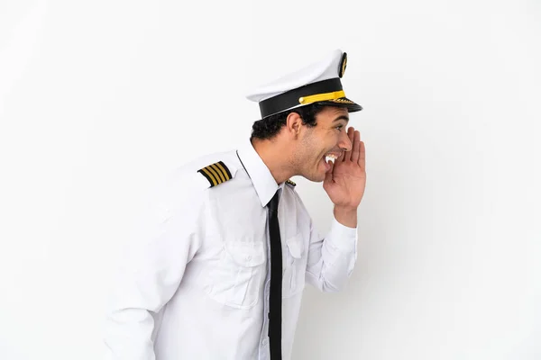 Pilot Samolotu Nad Odizolowanym Białym Tłem Krzyczący Ustami Szeroko Otwartymi — Zdjęcie stockowe