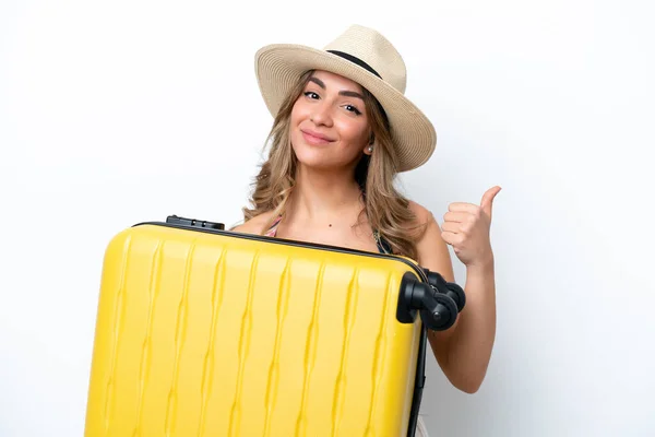 Mädchen Badeanzug Sommerurlaub Isoliert Auf Weißem Hintergrund Urlaub Mit Reisekoffer — Stockfoto