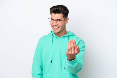 Beyaz, beyaz, beyaz, beyaz, beyaz, beyaz, beyaz bir adam. Gelmene sevindim.