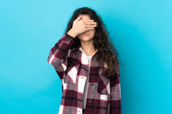 Teenager Russian Girl Isolated Blue Background Covering Eyes Hands Want — Stok fotoğraf