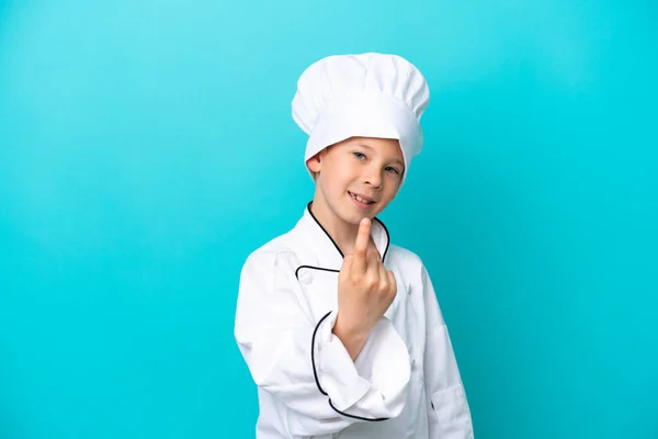 Piccolo Chef Ragazzo Isolato Sfondo Blu Fare Prossimo Gesto — Foto Stock