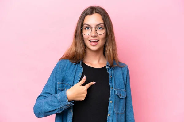 Young Caucasian Woman Isolated Pink Background Surprise Facial Expression — Stock Photo, Image