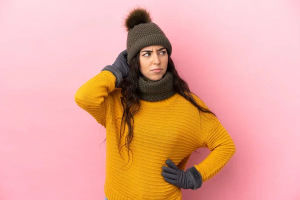 Young Caucasian Girl Winter Hat Isolated Purple Background Having Doubts — Stockfoto
