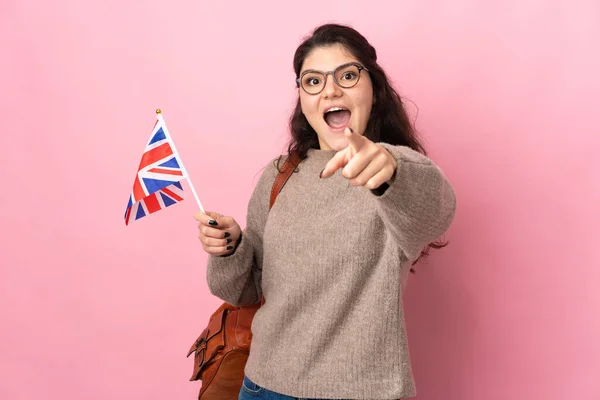 Young Russian Woman Holding United Kingdom Flag Isolated Pink Background — Stock fotografie