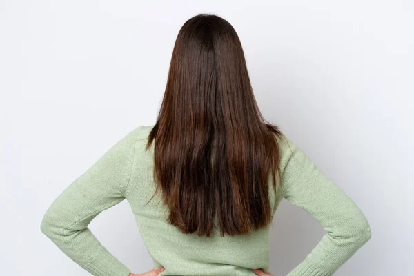 Jonge Braziliaanse Vrouw Geïsoleerd Witte Achtergrond Achterste Positie — Stockfoto