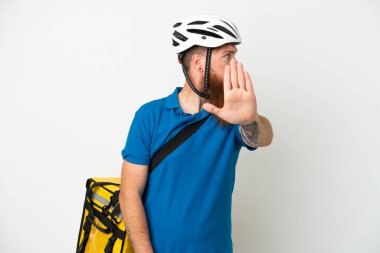 Termal sırt çantalı genç beyaz adam Don White 'ı izole etti. Durdurma hareketi yapıyor ve hayal kırıklığına uğrattı.