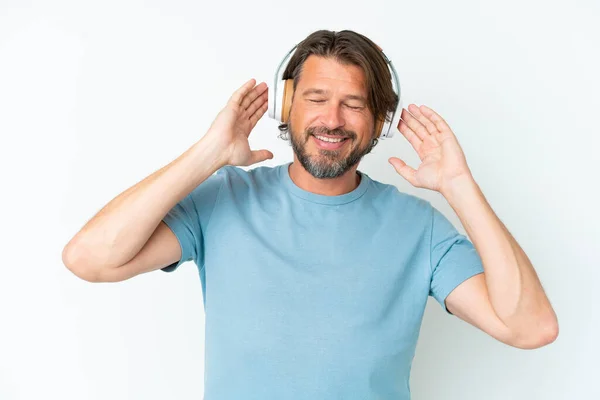 Sênior Holandês Homem Isolado Fundo Branco Ouvir Música Canto — Fotografia de Stock