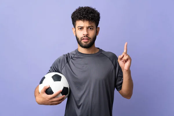 Handsome Moroccan Young Football Player Man Isolated Purple Background Thinking — Foto Stock