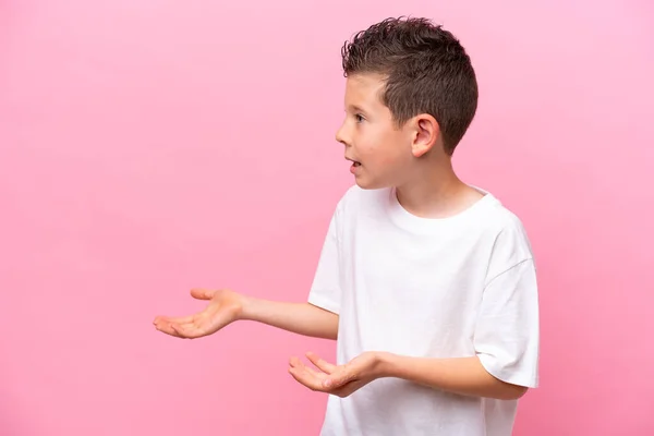 Little Caucasian Boy Isolated Pink Background Surprise Expression While Looking — Foto de Stock
