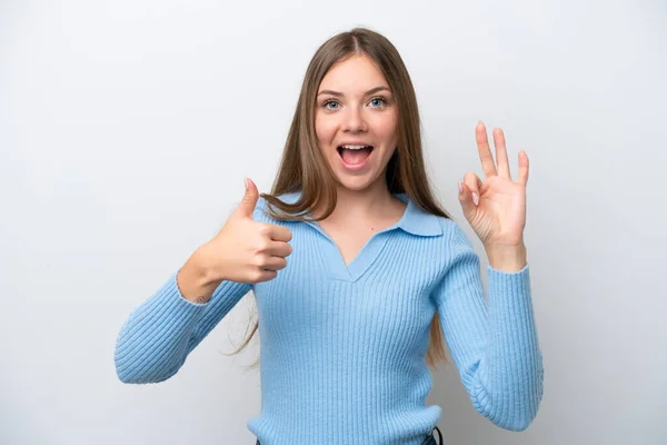 Junge Litauerin Isoliert Auf Weißem Hintergrund Mit Zeichen Und Daumen — Stockfoto