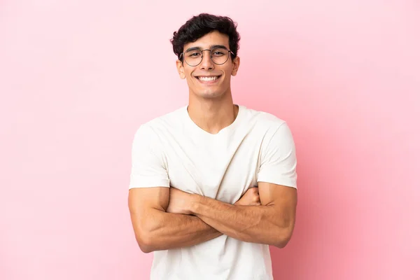 Young Argentinian Man Isolated Pink Background Keeping Arms Crossed Frontal — 스톡 사진