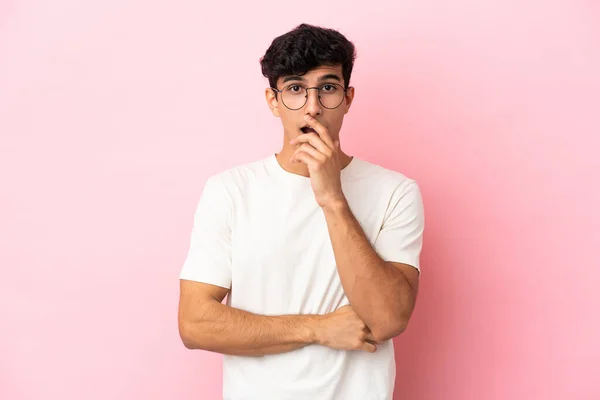 Young Argentinian Man Isolated Pink Background Surprised Shocked While Looking — Stok fotoğraf