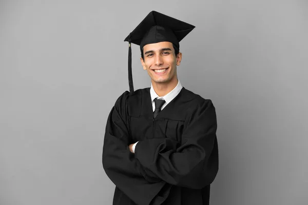 Young Argentinian University Graduate Isolated Grey Background Arms Crossed Looking — Stockfoto