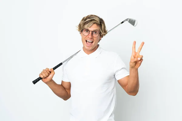 Inglês Homem Jogando Golfe Sorrindo Mostrando Sinal Vitória — Fotografia de Stock