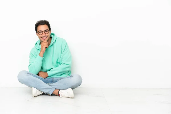 Caucasian Handsome Man Sitting Floor Glasses Smiling — Stock Photo, Image