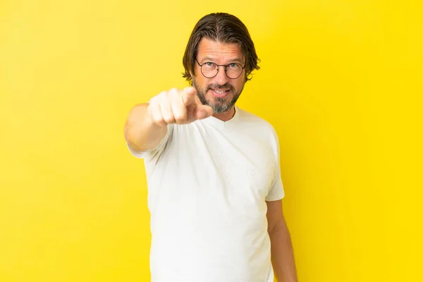 Senior Dutch Man Isolated Yellow Background Frustrated Pointing Front — Stockfoto