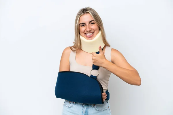 Woman Broken Arm Wearing Sling Isolated White Background Giving Thumbs —  Fotos de Stock