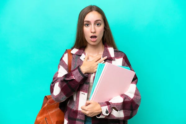 Young Student Caucasian Woman Isolated Blue Background Surprised Shocked While — Stock Photo, Image