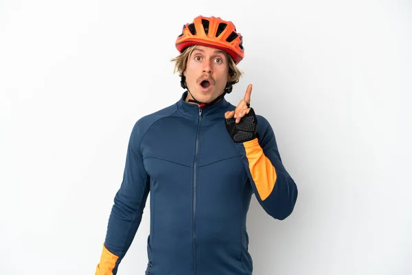 Young Blonde Cyclist Man Isolated White Background Intending Realizes Solution — Foto de Stock