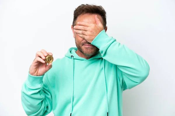 Middle Age Man Holding Bitcoin Isolated Background Covering Eyes Hands — Fotografia de Stock