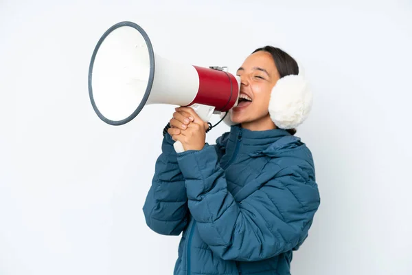 Young Hispanic Woman Wearing Winter Earmuffs Isolated White Background Shouting — Fotografia de Stock