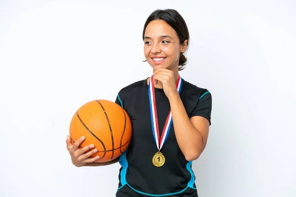Young Basketball Player Woman Isolated White Background Looking Side Smiling — Zdjęcie stockowe