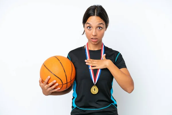 Young Basketball Player Woman Isolated White Background Surprised Shocked While — Zdjęcie stockowe