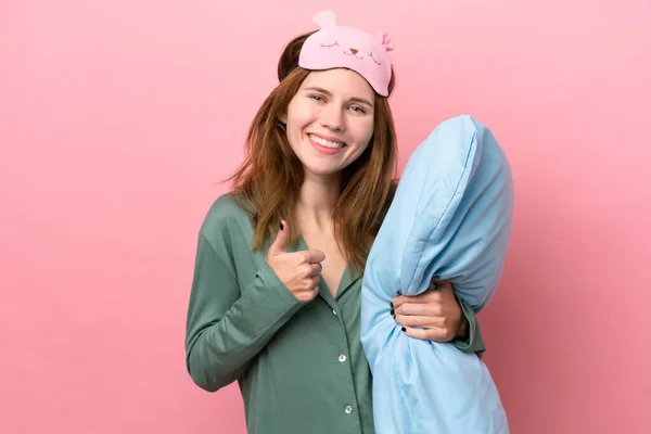 Young English Woman Pajamas Isolated Pink Background Pajamas Thumbs Because — Stockfoto