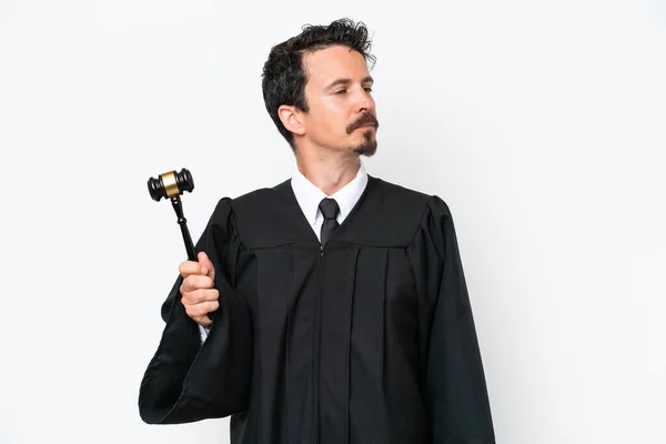 Young Judge Caucasian Man Isolated White Background Looking Side — Stockfoto