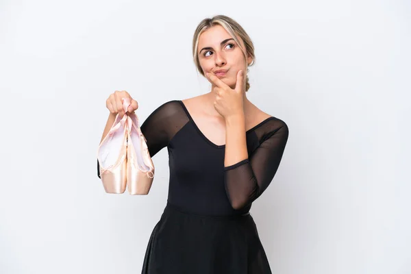 Young Caucasian Woman Practicing Ballet Isolated White Background Having Doubts — 스톡 사진