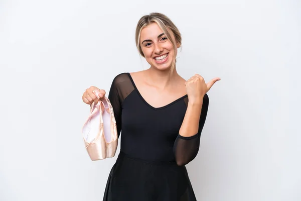 Young Caucasian Woman Practicing Ballet Isolated White Background Pointing Side — ストック写真