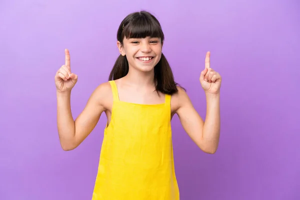 Little Caucasian Kid Isolated Purple Background Pointing Great Idea — ストック写真
