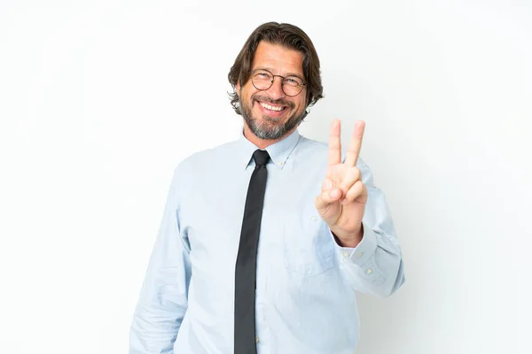 Ανώτερος Ολλανδός Επιχειρηματίας Απομονωμένος Λευκό Φόντο Χαμογελώντας Και Δείχνοντας Σύμβολο — Φωτογραφία Αρχείου