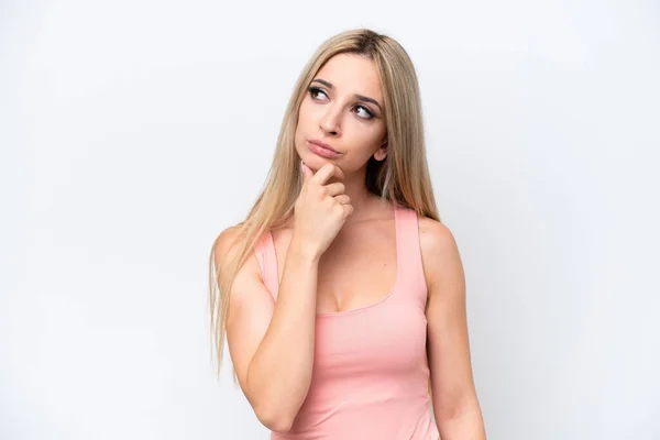 Pretty Blonde Woman Isolated White Background Having Doubts — ストック写真