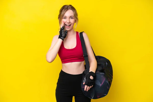 Young Sport Caucasian Woman Sport Bag Isolated Background Shouting Mouth — Fotografia de Stock