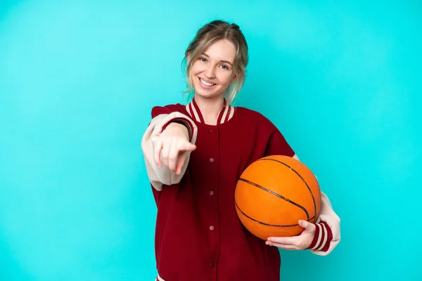 Young Basketball Player Caucasian Woman Isolated Blue Background Pointing Front — 스톡 사진