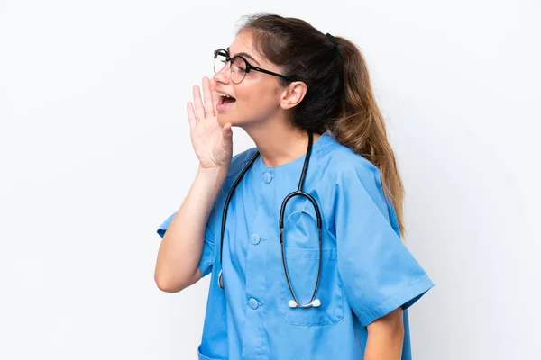 Young Nurse Doctor Woman Isolated White Background Shouting Mouth Wide — ストック写真