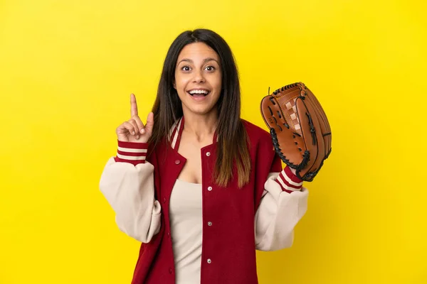 Young Caucasian Woman Playing Baseball Isolated Yellow Background Intending Realizes — ストック写真