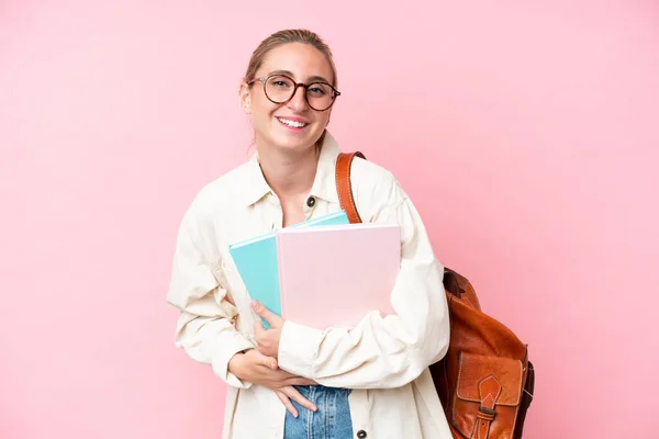 Jeune Étudiante Caucasienne Isolée Sur Fond Rose Souriant Beaucoup — Photo