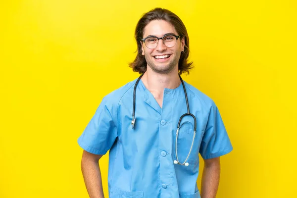 Young Surgeon Caucasian Man Isolated Yellow Background Laughing — Stock Photo, Image