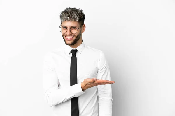 Zakelijke Blanke Man Geïsoleerd Witte Achtergrond Presenteren Van Een Idee — Stockfoto