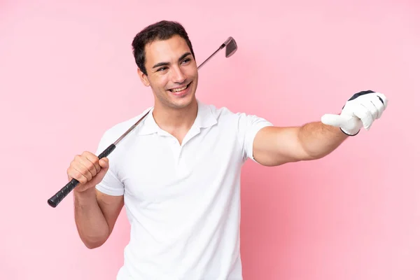 Young Golfer Player Man Isolated Pink Background Giving Thumbs Gesture — Foto de Stock