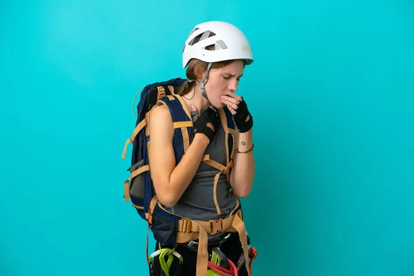Jovem Inglesa Alpinista Mulher Isolada Fundo Azul Está Sofrendo Com — Fotografia de Stock