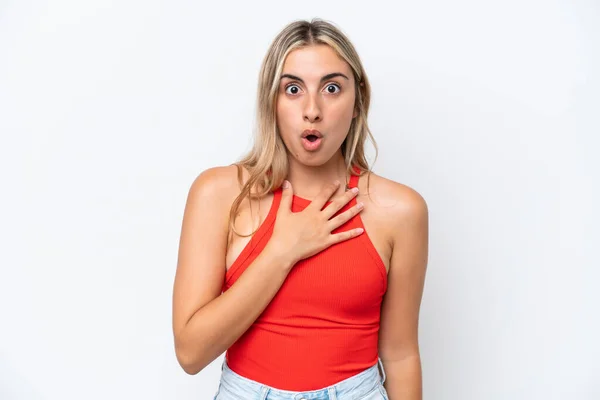 Young Caucasian Woman Isolated White Background Surprised Shocked While Looking — Stock Photo, Image