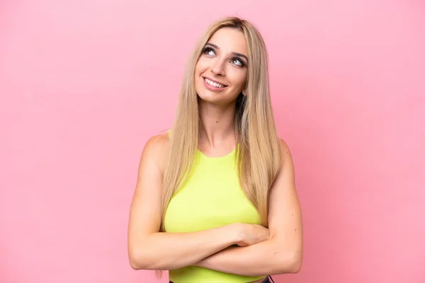 Pretty Blonde Woman Isolated Pink Background Looking While Smiling — Stock Photo, Image