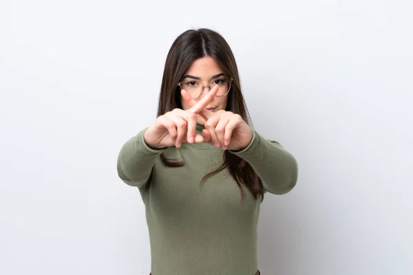 Jonge Braziliaanse Vrouw Geïsoleerd Witte Achtergrond Maken Stop Gebaar Met — Stockfoto