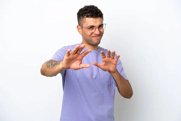 Young Caucasian Brazilian Man Isolated White Background Nervous Stretching Hands — Stockfoto