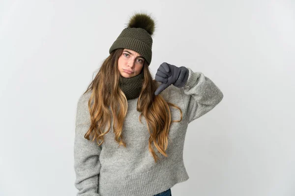 Young Caucasian Woman Winter Hat Isolated White Background Showing Thumb — Stock Photo, Image