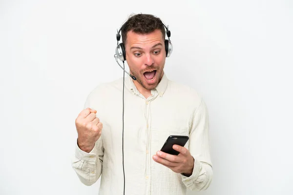 Hombre Caucásico Telemarketer Trabajando Con Auricular Aislado Sobre Fondo Blanco — Foto de Stock