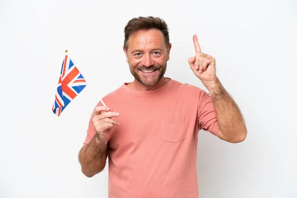 Homem Caucasiano Meia Idade Segurando Bandeira Inglês Isolado Fundo Branco — Fotografia de Stock